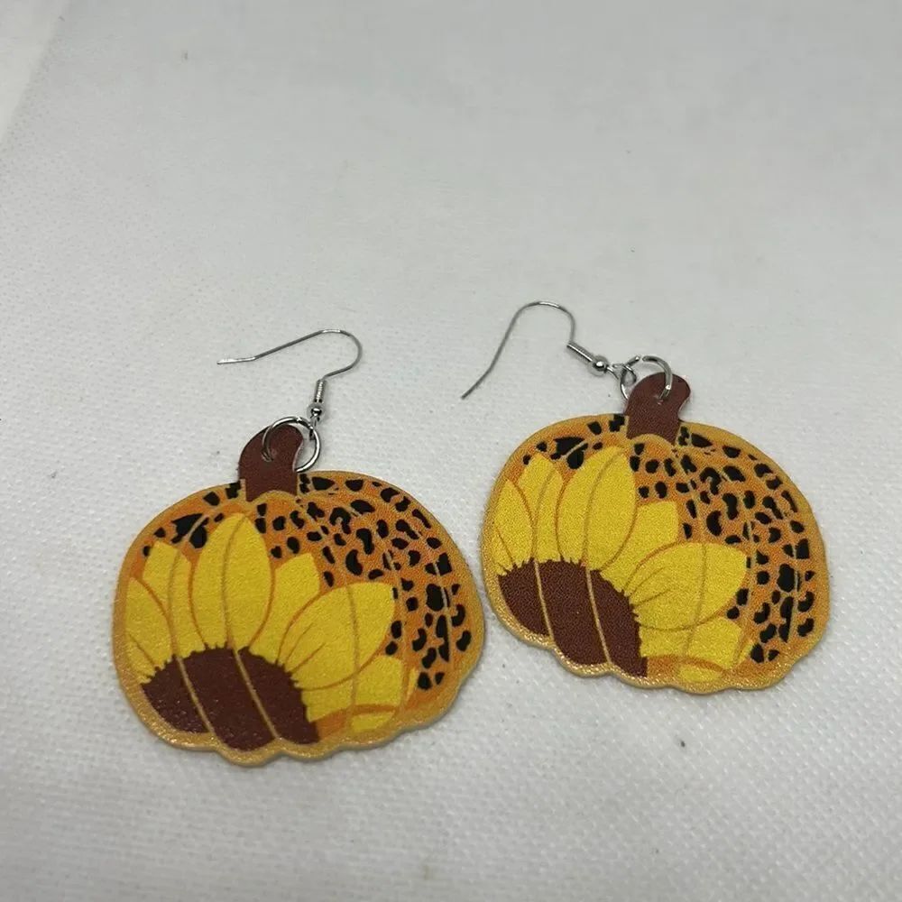 Fall Pumpkin Design Plaid & Leopard Pattern Dangle Earrings PU Leather - Picture 2 of 2